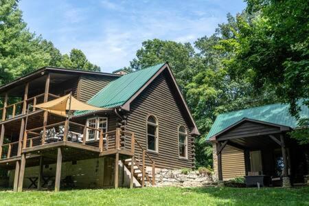 Cozy 2 Bedroom Cabin Nestled In Wooded Hideaway Monterey 외부 사진